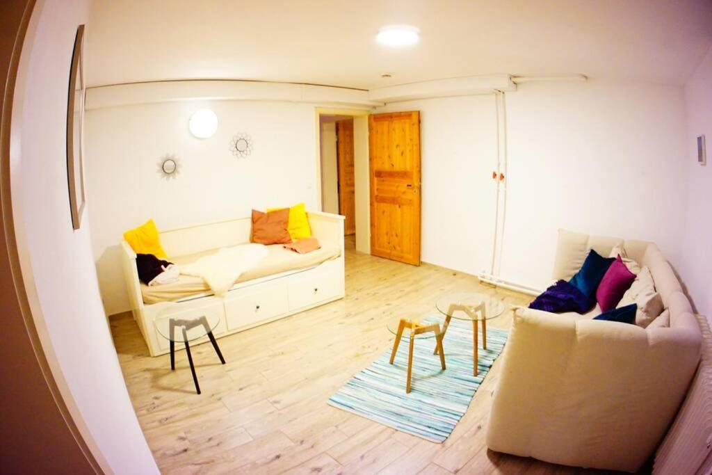 Gemuetliche 3-Zkb Wc Souterrainwohnung In Bestlage ハンブルク エクステリア 写真